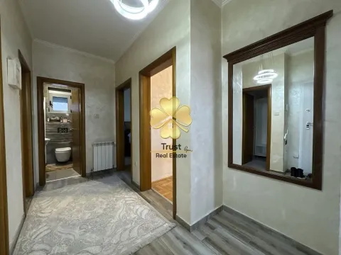 Izdavanje, dvosoban stan, 70m², Stari Aerodrom, Podgorica - image 11