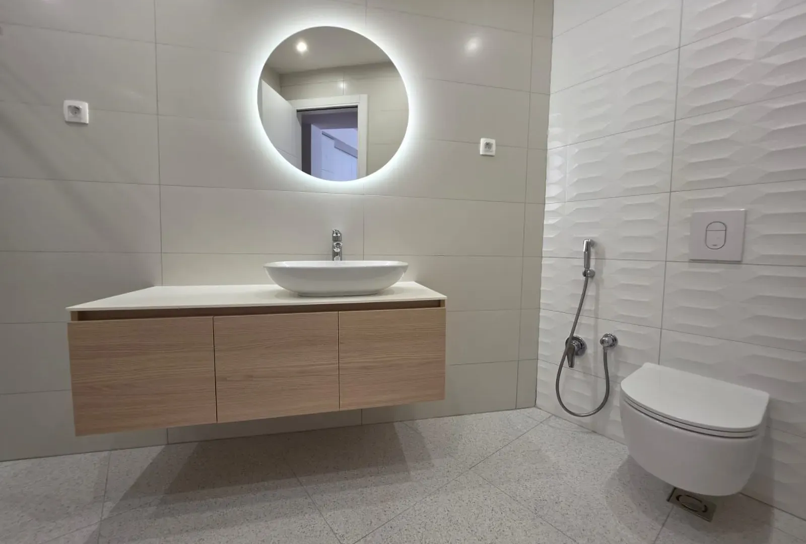 Prodaja, jednosoban stan, 52m², Bečići, Budva