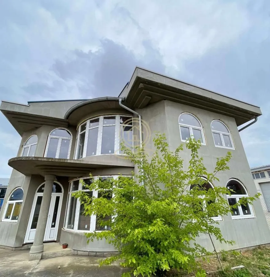 Rent, office space, 170m², Šid, Srbija