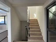 Izdavanje, kuća, 397m², Seljanovo, Tivat - image 11