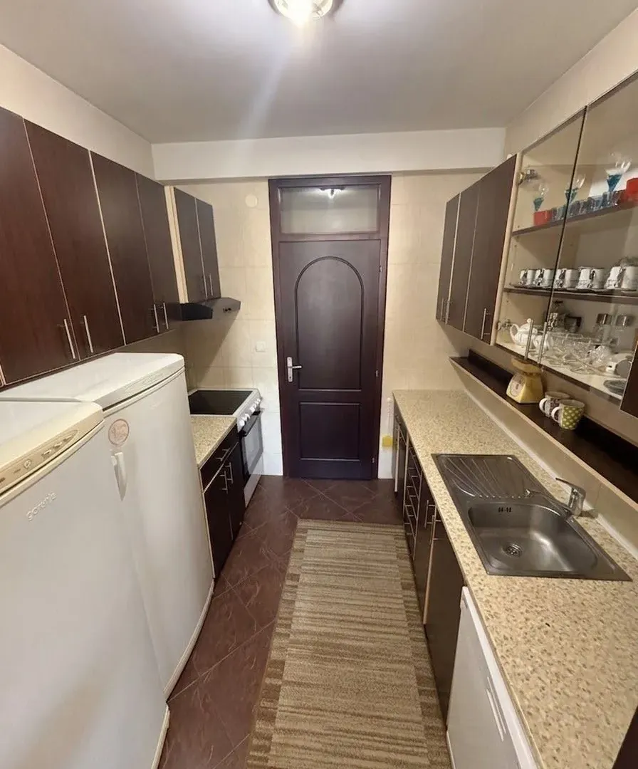 Prodaja, dvosoban stan, 83m², Makedonsko naselje, Bar