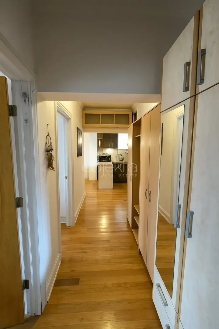 Prodaja, dvosoban stan, 60m², Tivat, Crna Gora