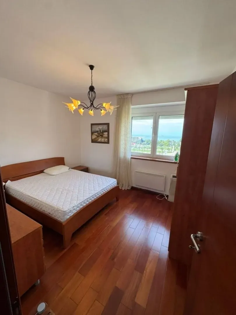 Prodaja, dvosoban stan, 100m², Centar, Bar