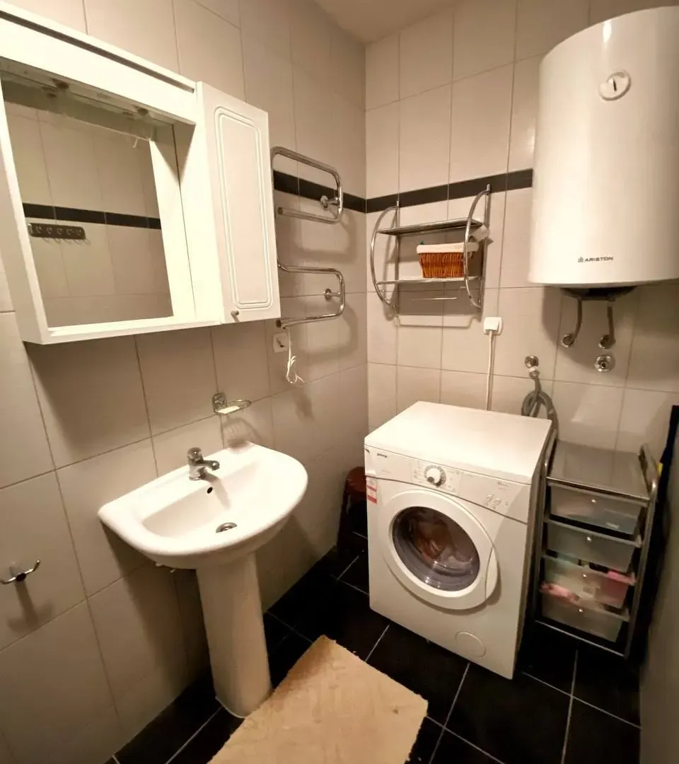 Prodaja, dvosoban stan, 75m², Glavatičići, Kotor