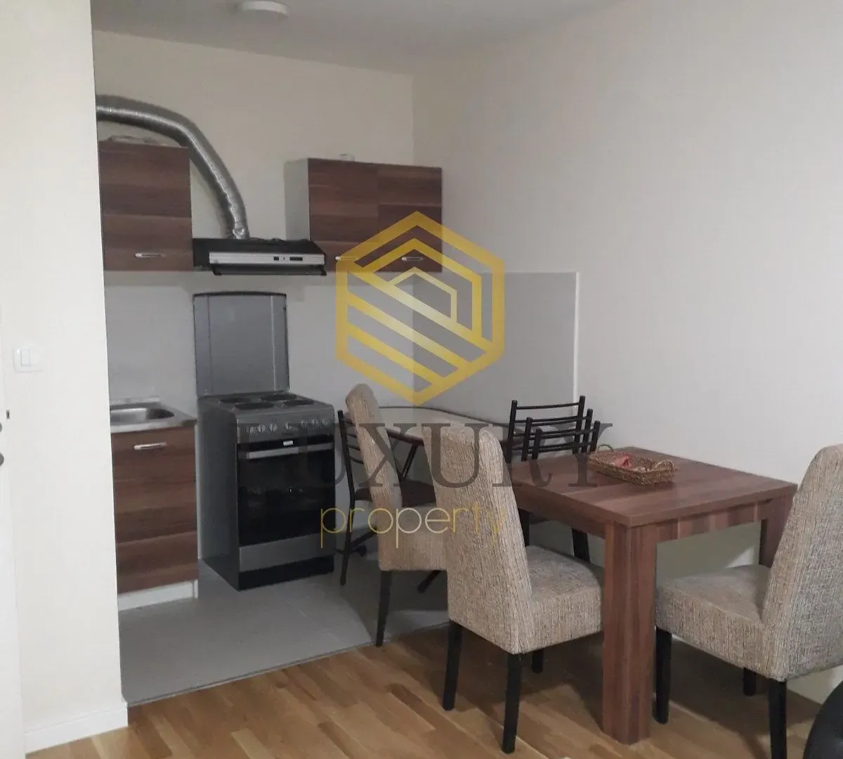 Prodaja, dvosoban stan, 43m², Zabjelo, Podgorica
