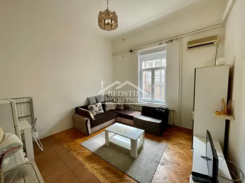 Izdavanje, stan, 21m², Vračar Sve Podlokacije, Beograd