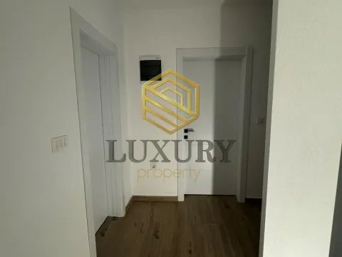 Rent, two bedroom apartment, 100m², Donja Gorica, Podgorica - image 13
