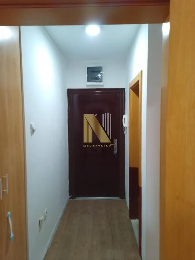 Prodaja, dvosoban stan, 43m², Nova Detelinara, Novi Sad Sve Podlokacije