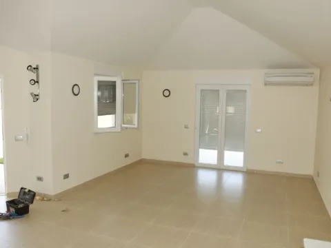Sale, house, 250m², Donji Kokoti, Podgorica - image 6