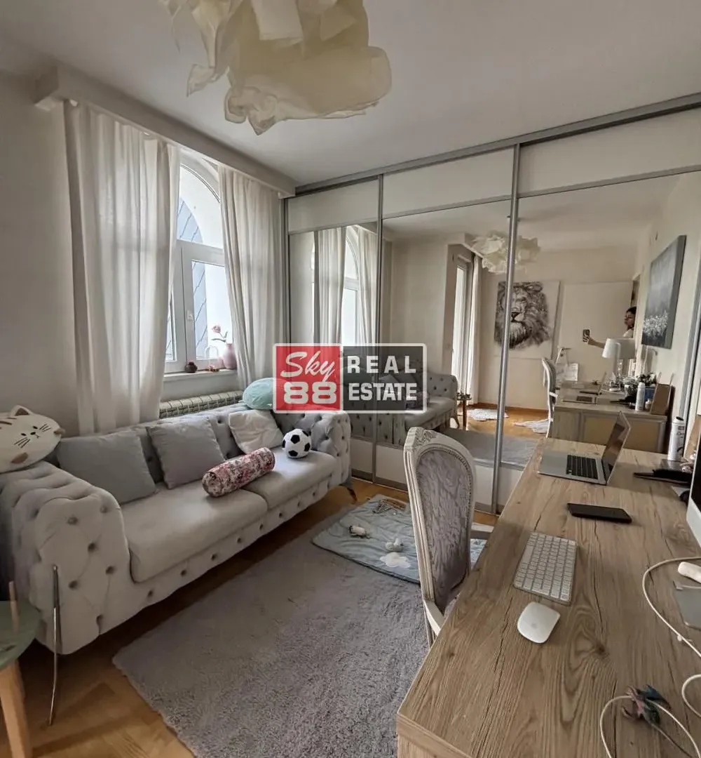 Sale, apartment, 140m², Savski Venac, Beograd