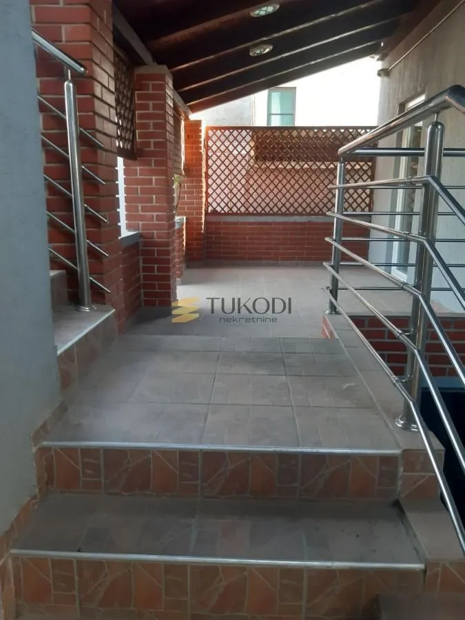 Prodaja, kuća, 303m², Telep, Novi Sad Sve Podlokacije