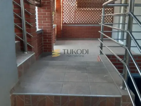 Prodaja, kuća, 303m², Telep, Novi Sad Sve Podlokacije - image 19