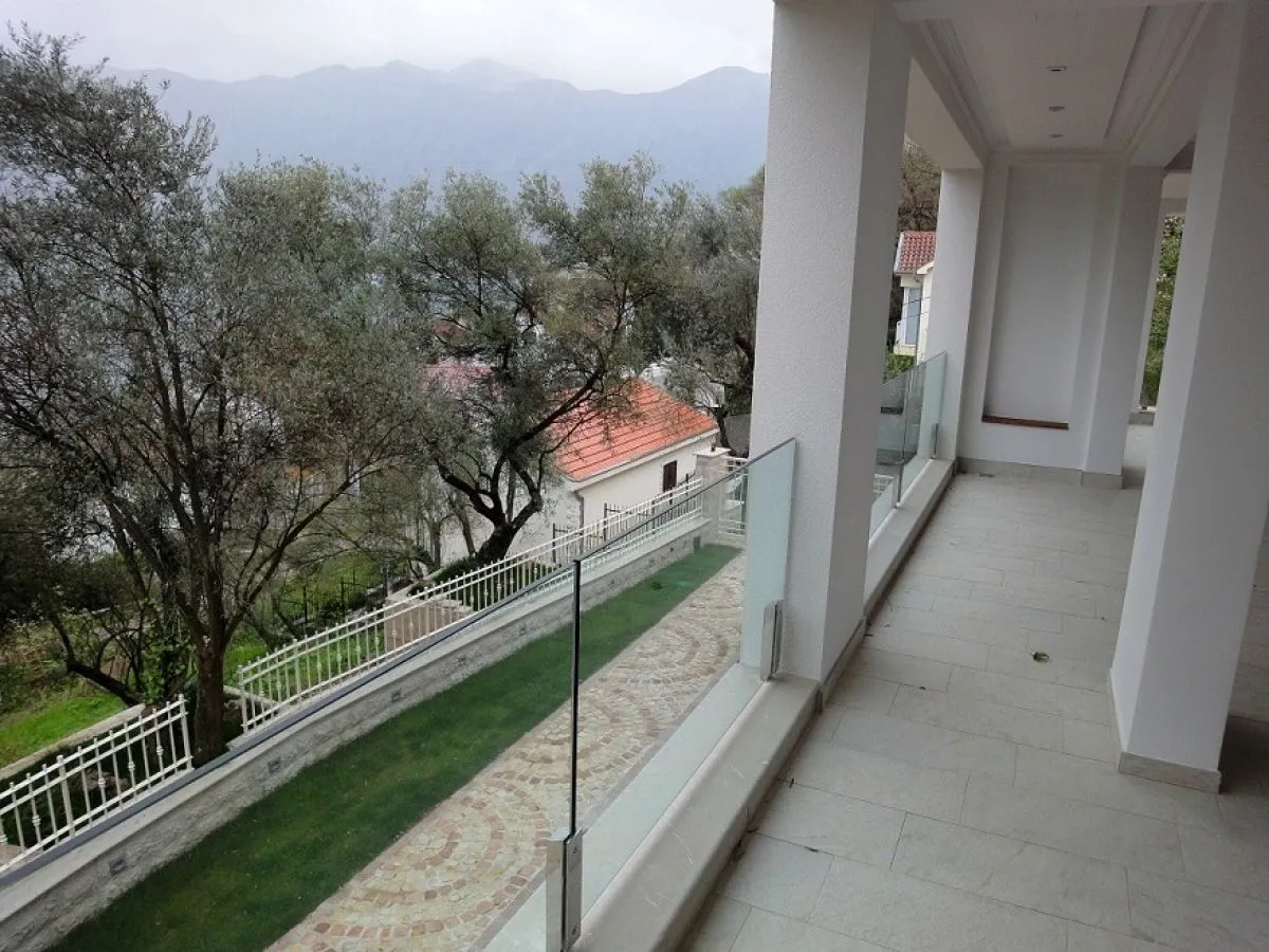 Sale, house, 585m², Stoliv, Kotor