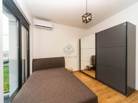 Izdavanje, kuća, 190m², Tološi, Podgorica - image 18