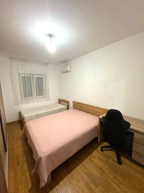 Izdavanje, dvosoban stan, 72m², City Kvart, Podgorica