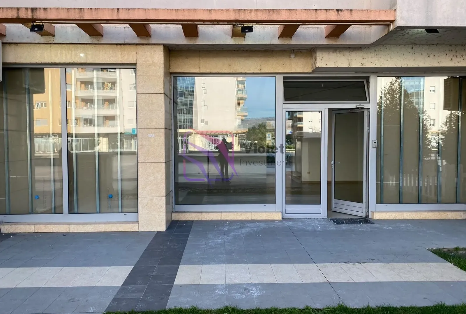 Izdavanje, poslovni prostor, 145m², City Kvart, Podgorica