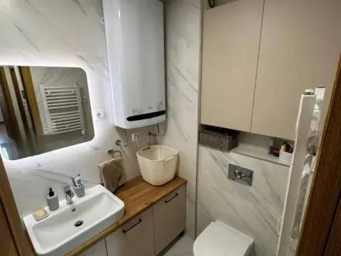 Prodaja, dvosoban stan, 72m², New City, Podgorica - image 13