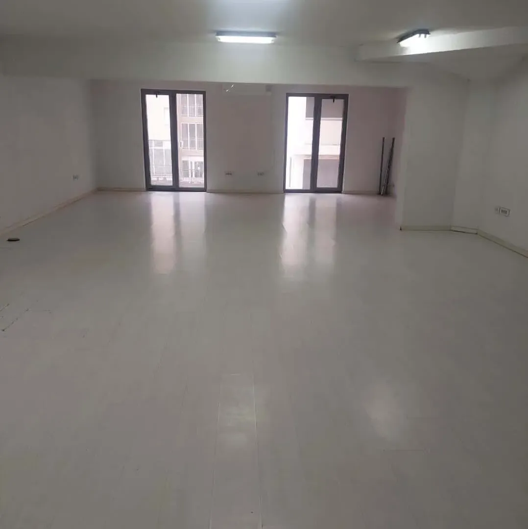Rent, office space, 162m², 1 maj, Podgorica