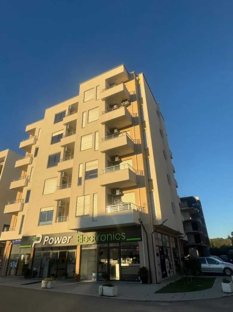 Izdavanje, jednosoban stan, 47m², Ulcinj, Crna Gora