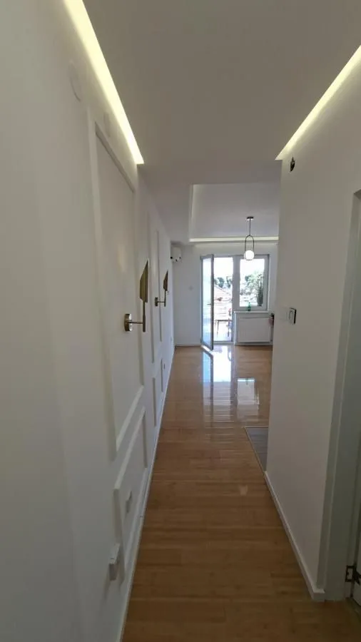 Prodaja, garsonjera, 26m², Rotkvarija, Novi Sad Sve Podlokacije