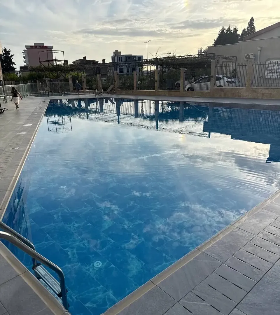 Sale, two bedroom apartment, 72m², Centar, Bar
