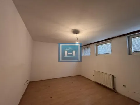 Prodaja, jednosoban stan, 42m², Centar, Jagodina - image 2