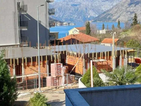 Prodaja, jednosoban stan, 38m², Dobrota, Kotor - image 2