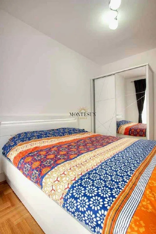 Rent, one bedroom apartment, 45m², Maslinjak, Budva