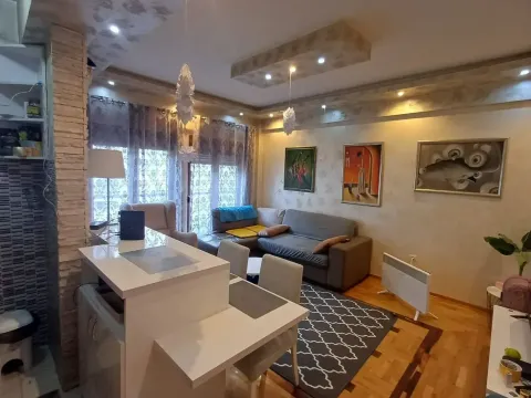Rent, two bedroom apartment, 56m², Blok 9, Podgorica - image 3