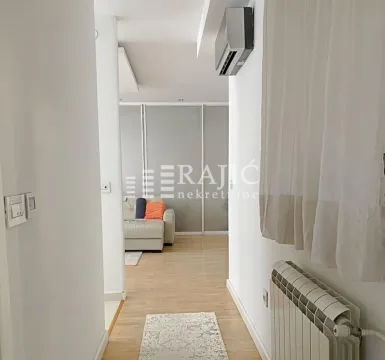 Rent, three bedroom apartment, 80m², Stari Grad, Beograd - image 10