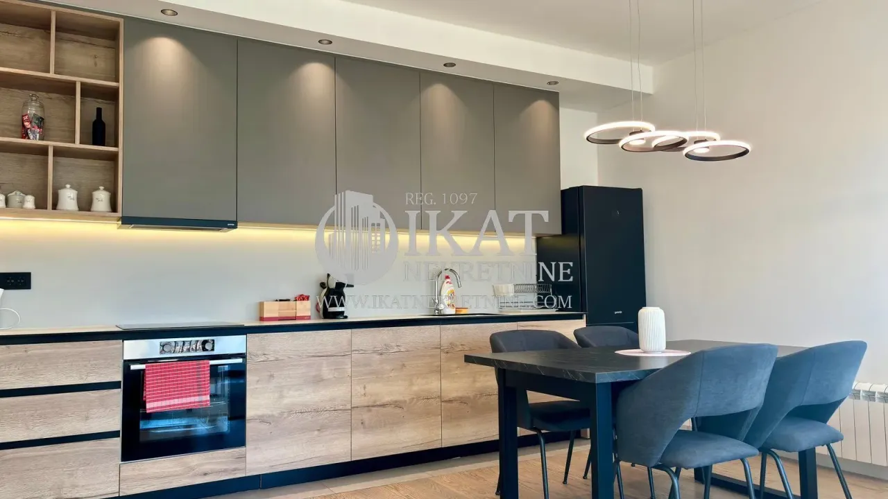 Rent, three bedroom apartment, 85m², Savski Venac, Beograd