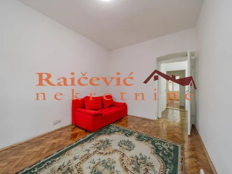 Prodaja, dvosoban stan, 57m², Centar, Stara Pazova - image 3
