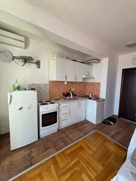Rent, studio apartment, 30m², Bečići, Budva - image 4