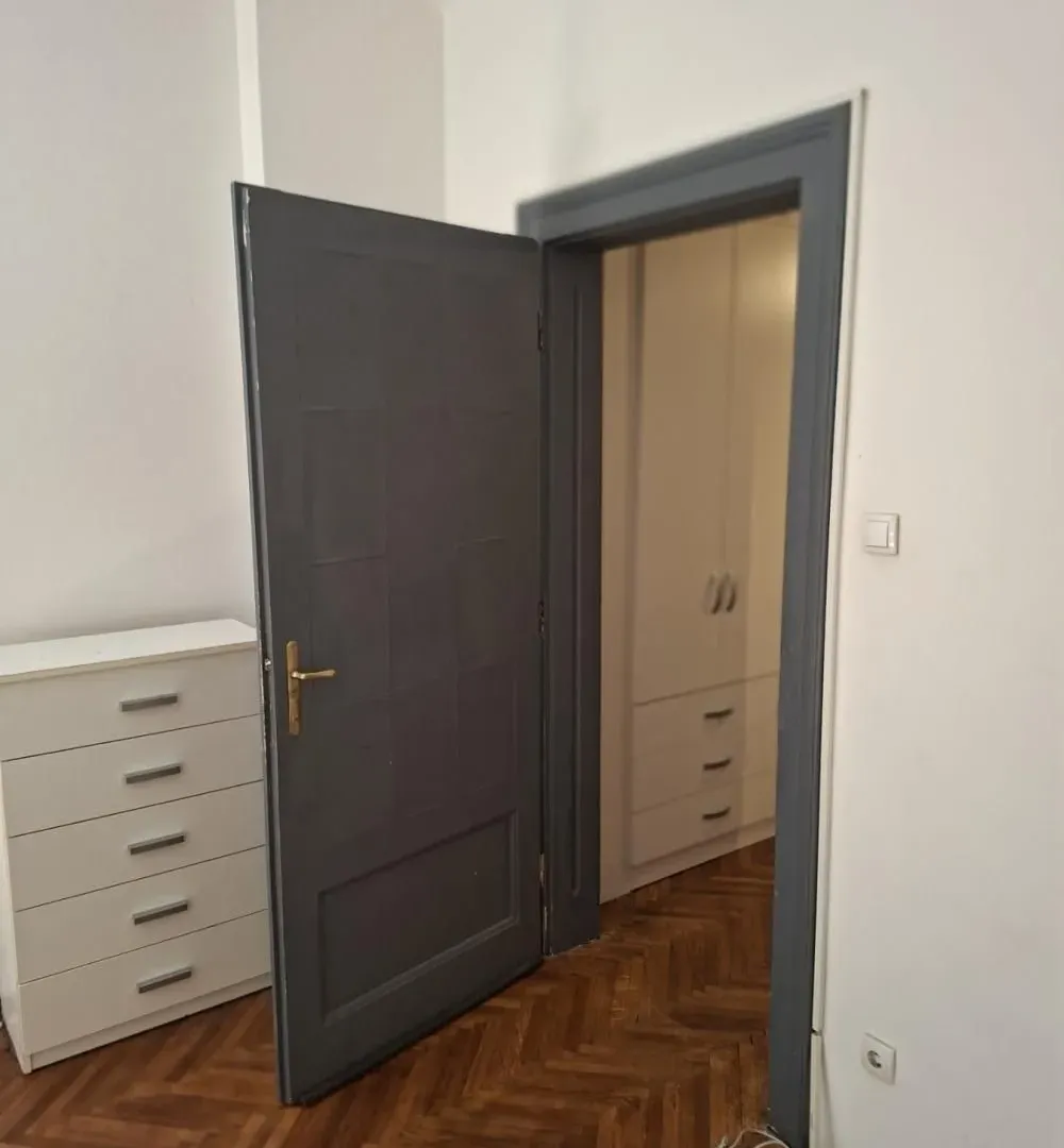 Izdavanje, trosoban stan, 72m², Slavija, Vračar Sve Podlokacije