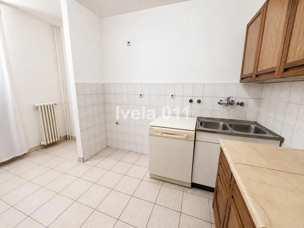 Prodaja, dvosoban stan, 70m², Brace Jerković, Voždovac Sve Podlokacije