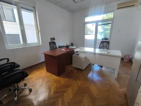 Sale, office space, 61m², Centar, Podgorica - image 2