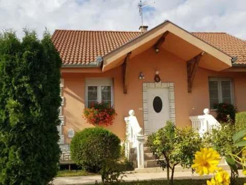 Prodaja, kuća, 72m², Sombor, Srbija