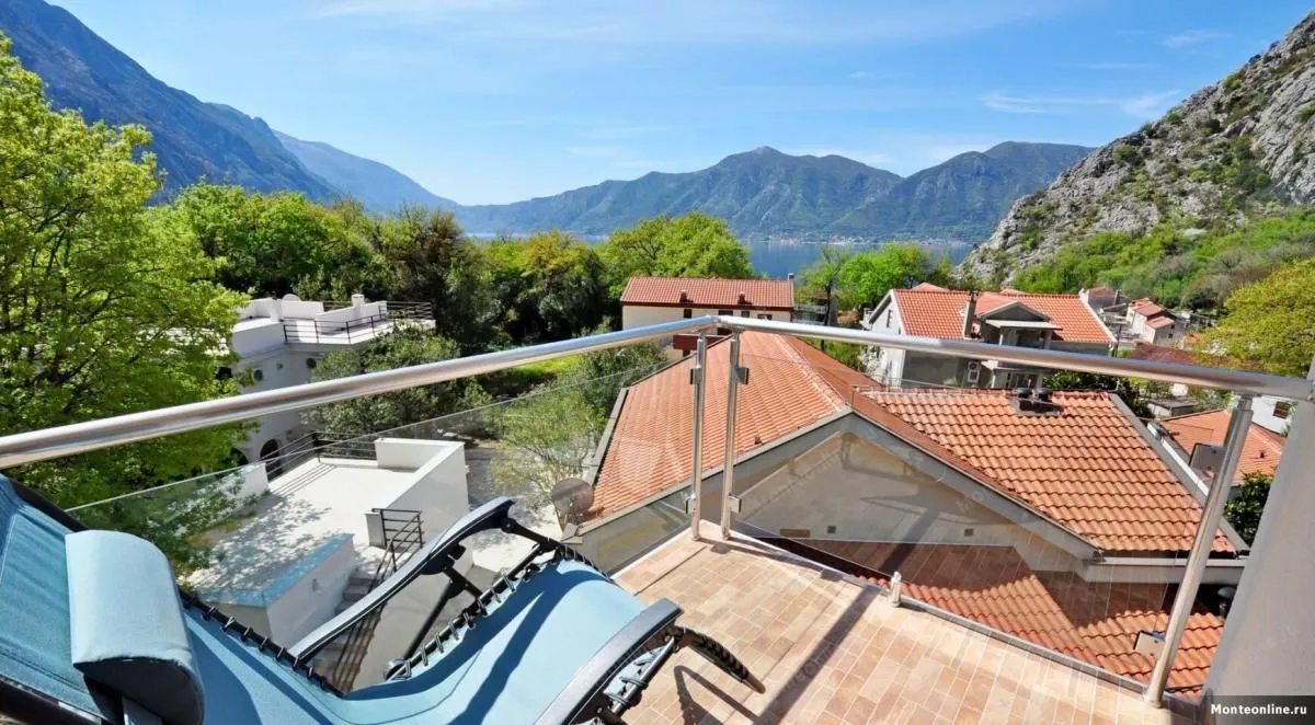 Prodaja, dvosoban stan, 73m², Orahovac, Kotor