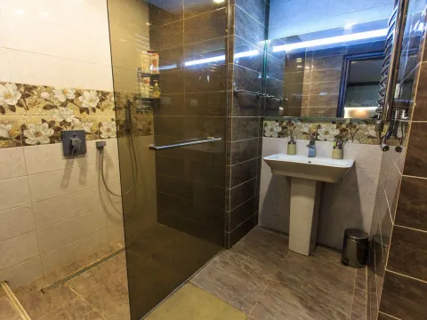 Sale, house, 120m², Perazića do, Budva - image 7