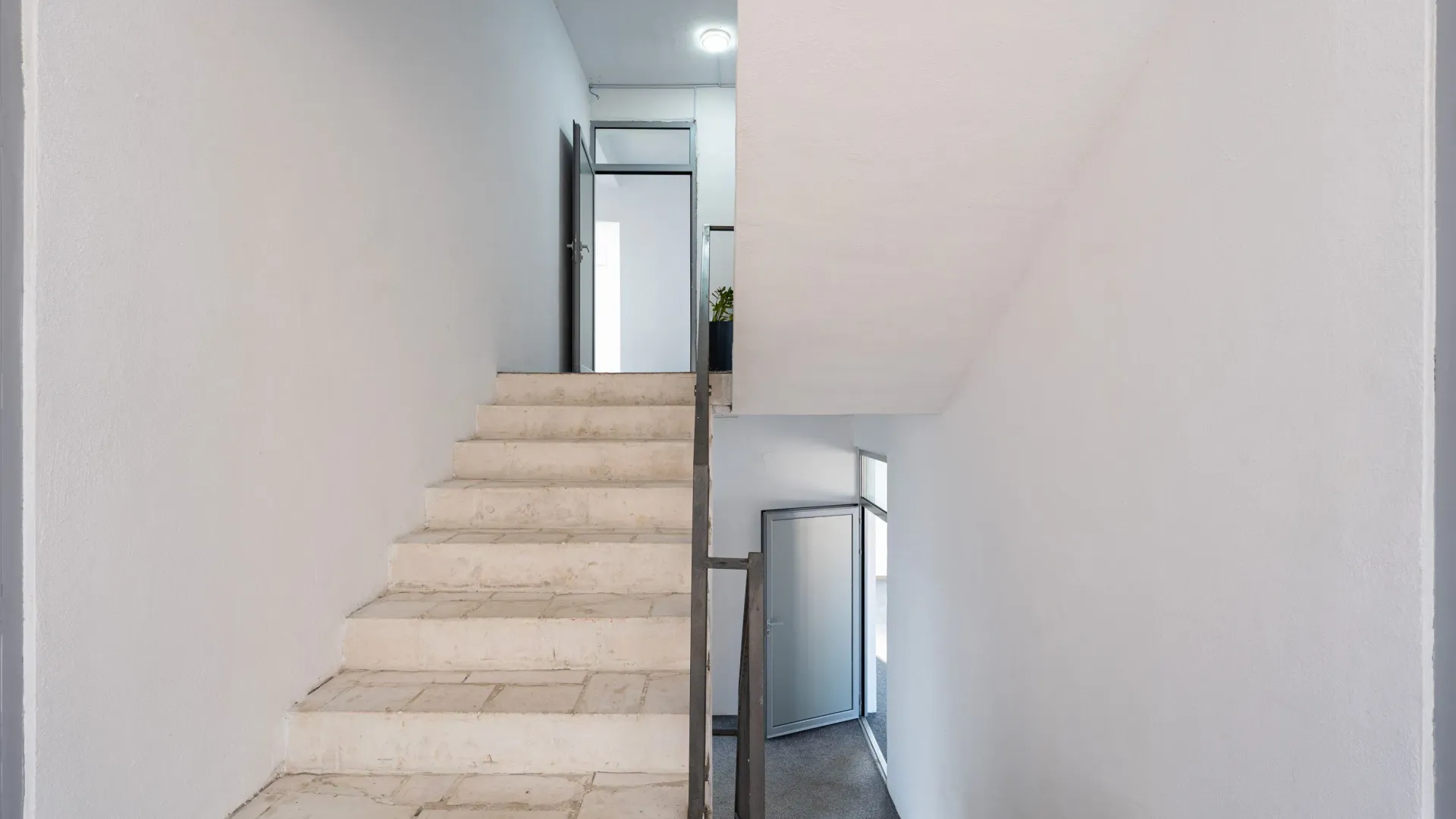 Rent, office space, 600m², Gornja Gorica, Podgorica