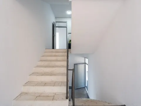 Rent, office space, 600m², Gornja Gorica, Podgorica - image 20