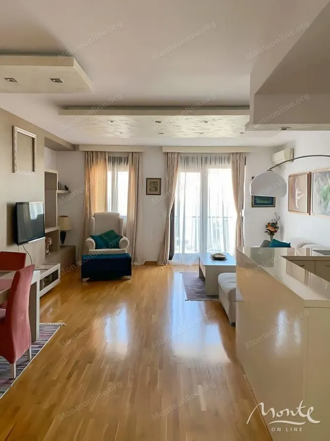 Prodaja, trosoban stan, 112m², Bečići, Budva