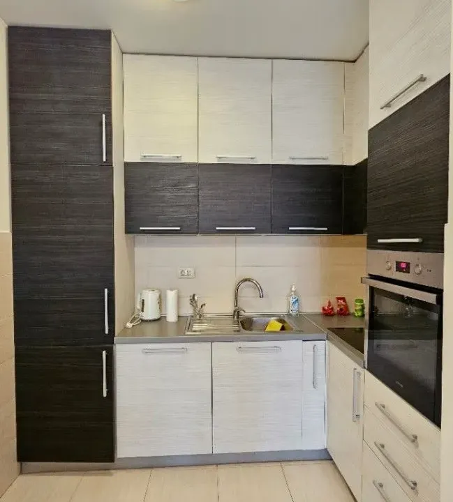 Izdavanje, jednosoban stan, 47m², Blok 6, Podgorica