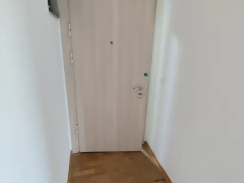 Izdavanje, dvosoban stan, 54m², City Kvart, Podgorica - image 13