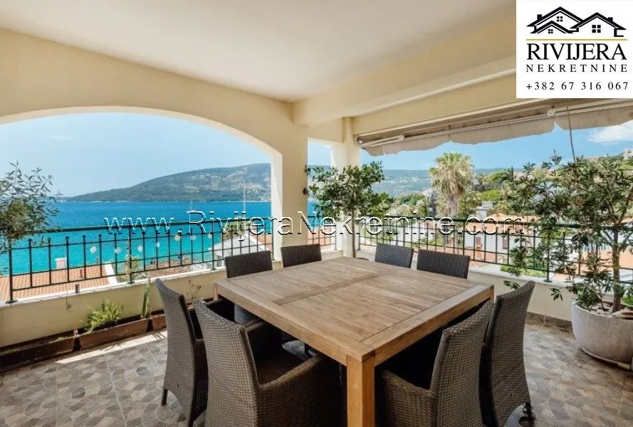 Prodaja, trosoban stan, 190m², Savina, Herceg Novi