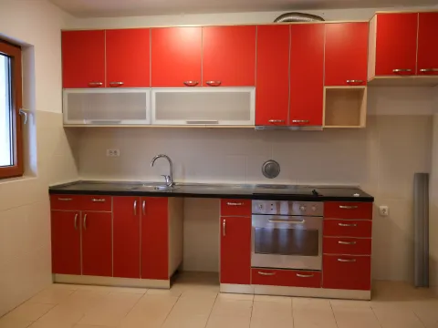 Izdavanje, stan, 88m², Tološka šuma, Podgorica - image 11