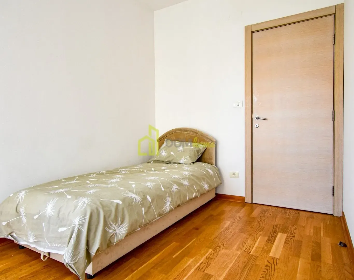 Rent, three bedroom apartment, 120m², City Kvart, Podgorica