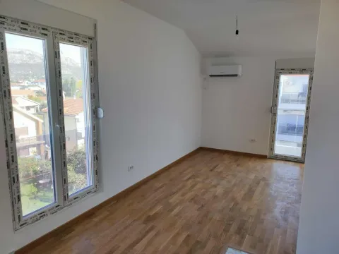Rent, one bedroom apartment, 42m², Zagorič, Podgorica - image 1