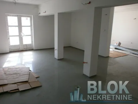 Rent, office space, 120m², Stari Aerodrom, Podgorica - image 6