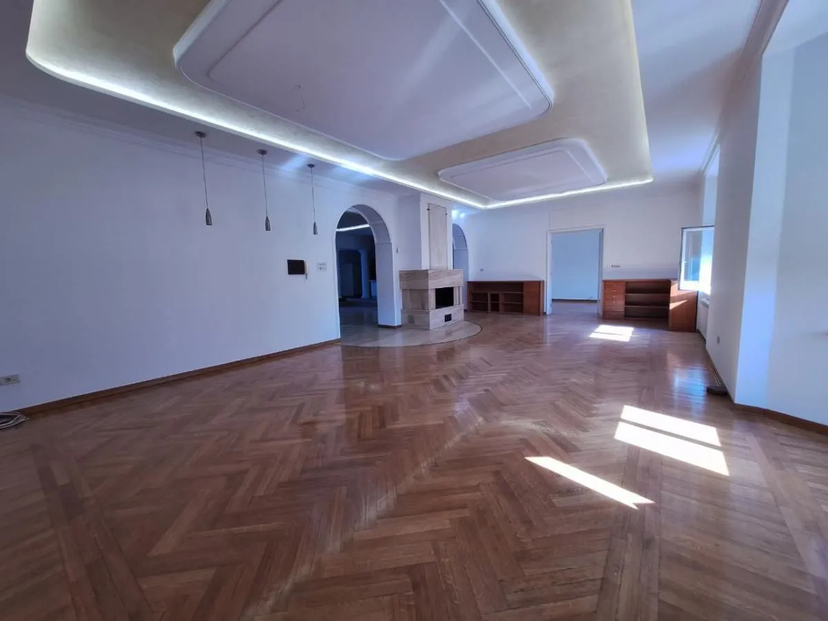 Prodaja, stan, 213m², Novi Sad Sve Podlokacije, Novi Sad
